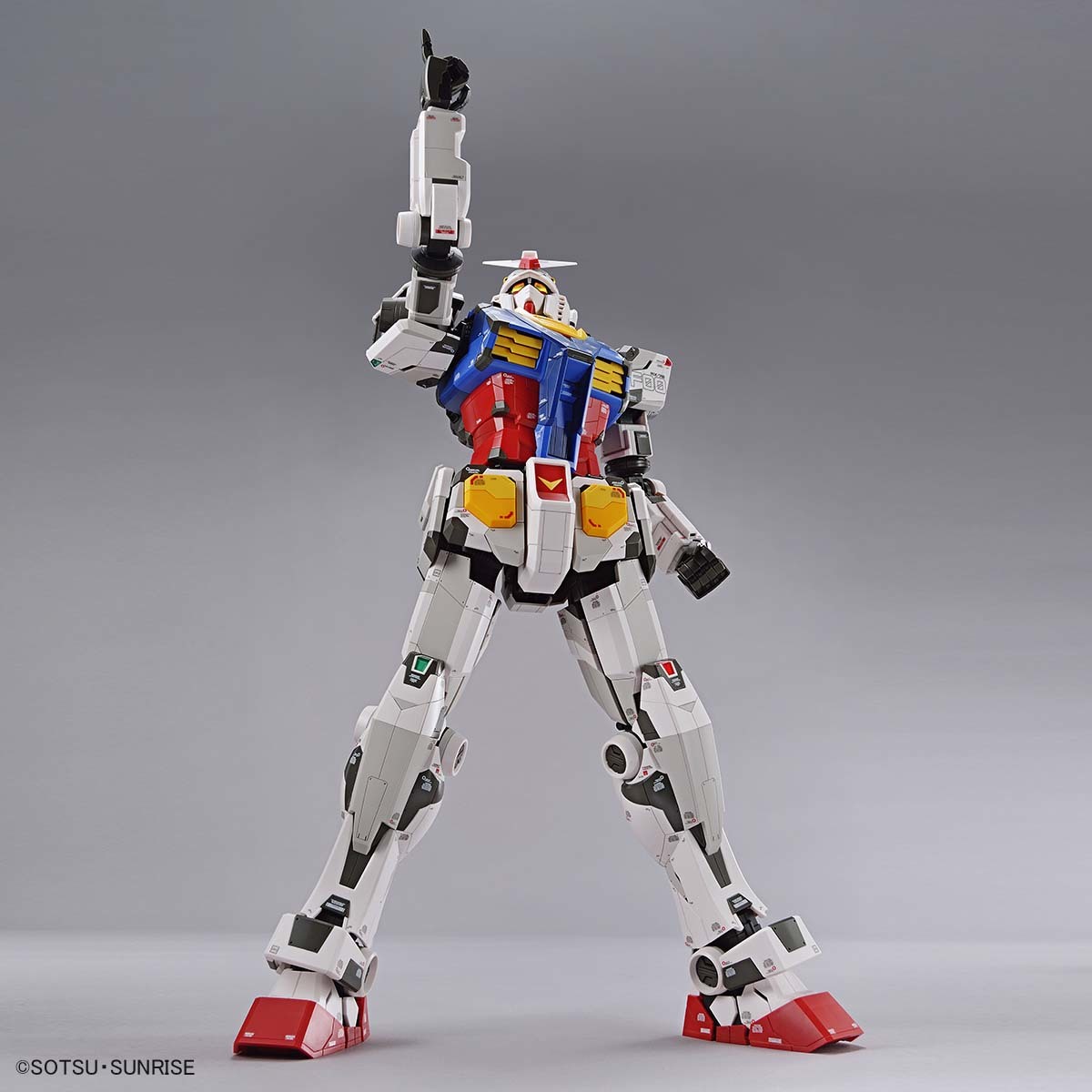 横浜ガンダムファクトリー限定 1 48 RX-78F00 ガンダム - 模型